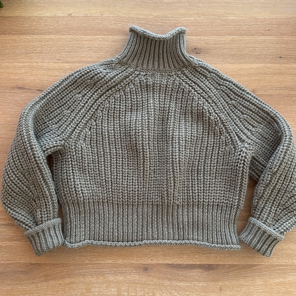 H&M Chunky Knit Turtleneck Sweater - Picture 5 of 7